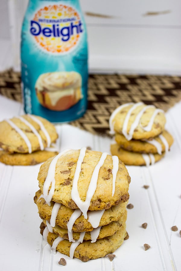 Crispy, crumbly and drizzled with a cinnamon glaze, these Cinnamon Roll Tea Cookies are a delicious partner to your morning coffee or afternoon tea!