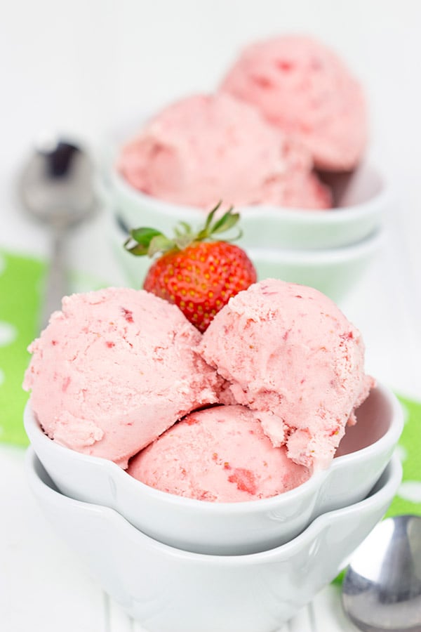 sugar free homemade strawberry ice cream