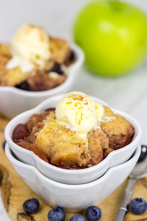 Slow Cooker Blueberry Apple Cobbler