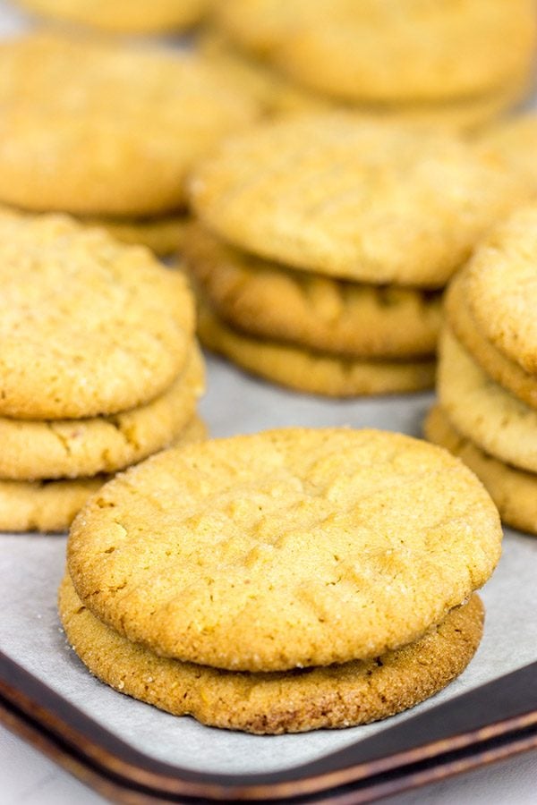 Classic Peanut Butter Cookies | Easy peanut butter cookie recipe