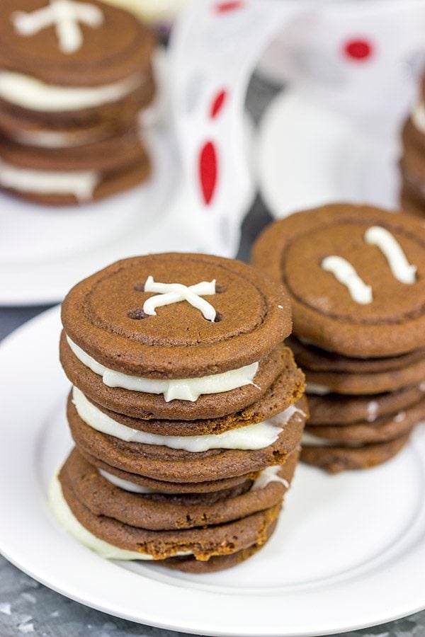 https://spicedblog.com/wp-content/uploads/2018/08/Gingerbread-Button-Cookies1-600x900.jpg