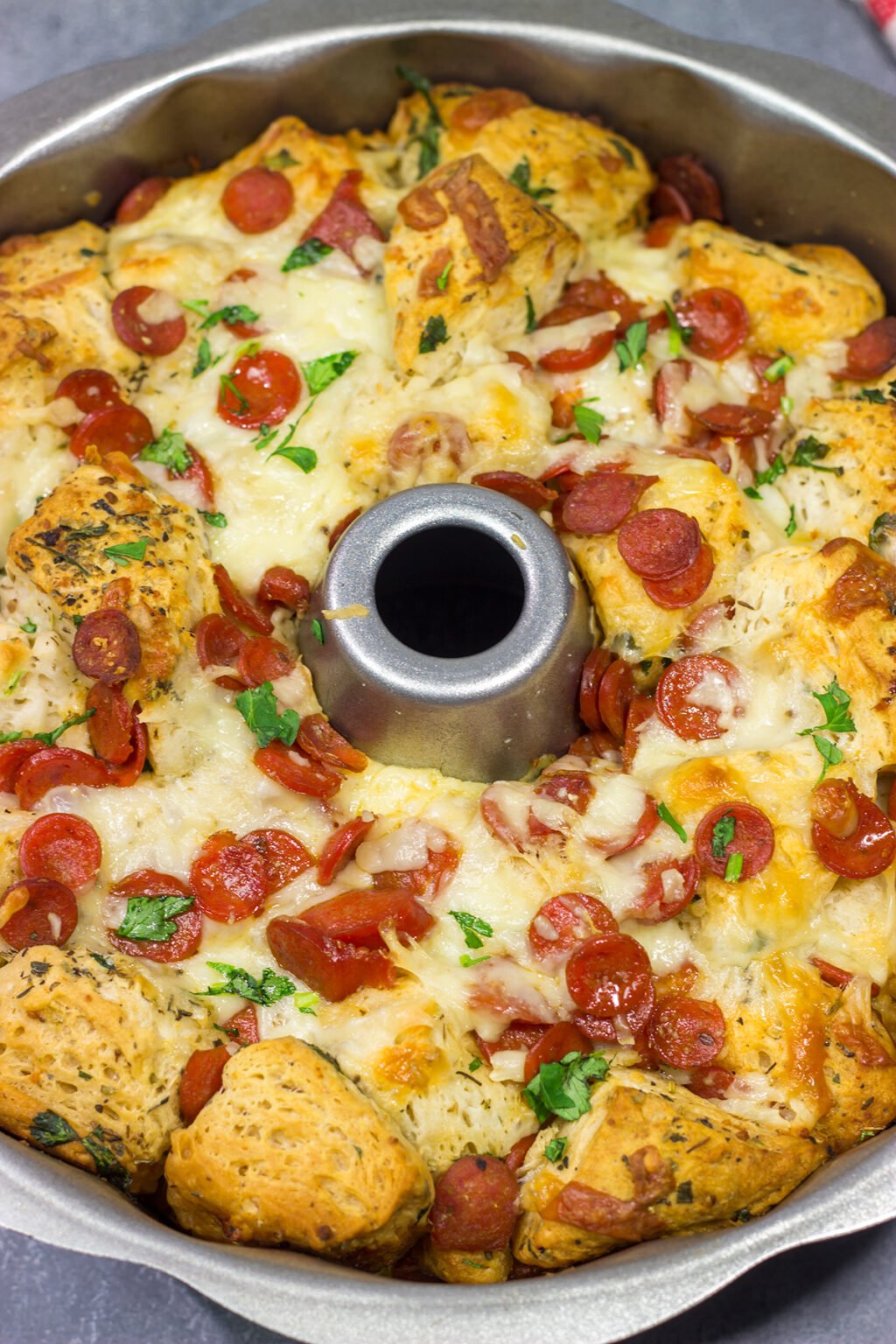 Pepperoni Pizza Monkey Bread Great gameday appetizer!