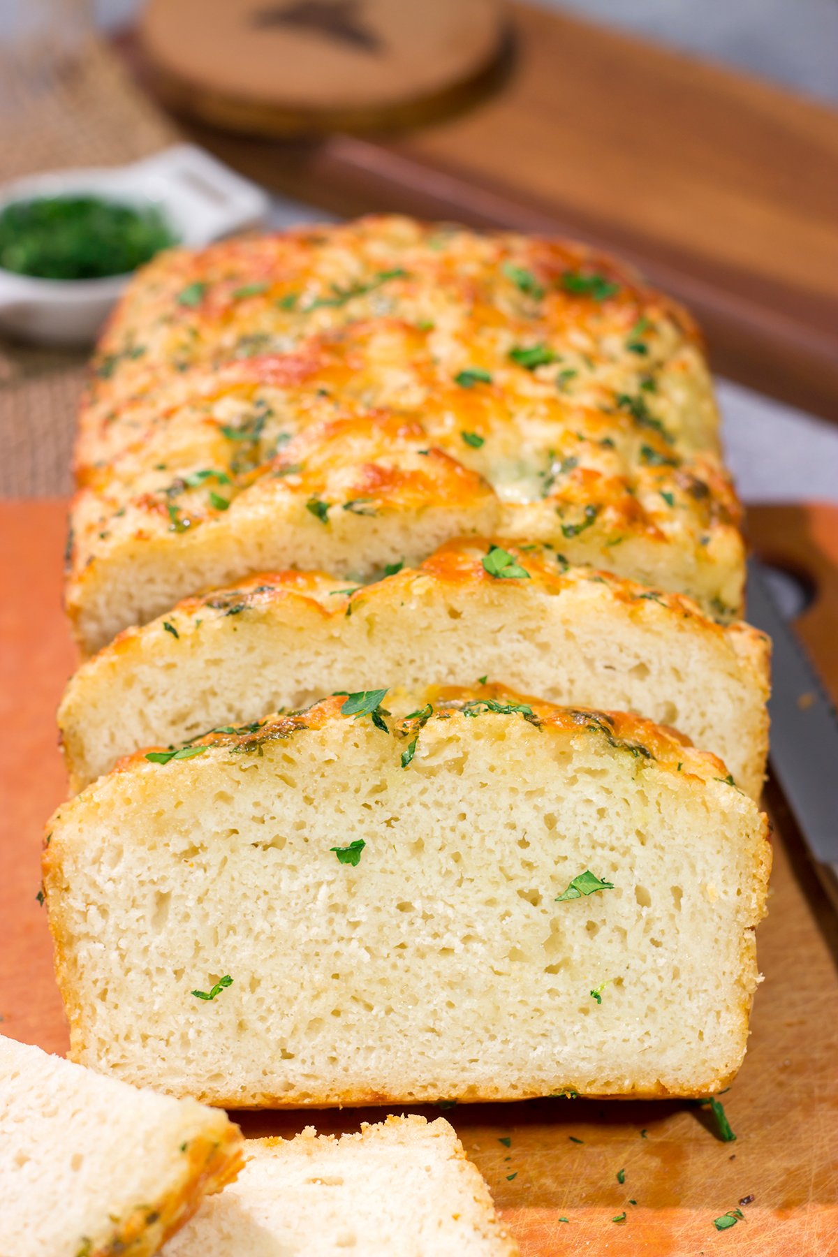 Want a loaf of homemade bread with dinner tonight? This Cheesy Beer Bread only takes about 5 minutes to prepare, and the flavor is amazing!