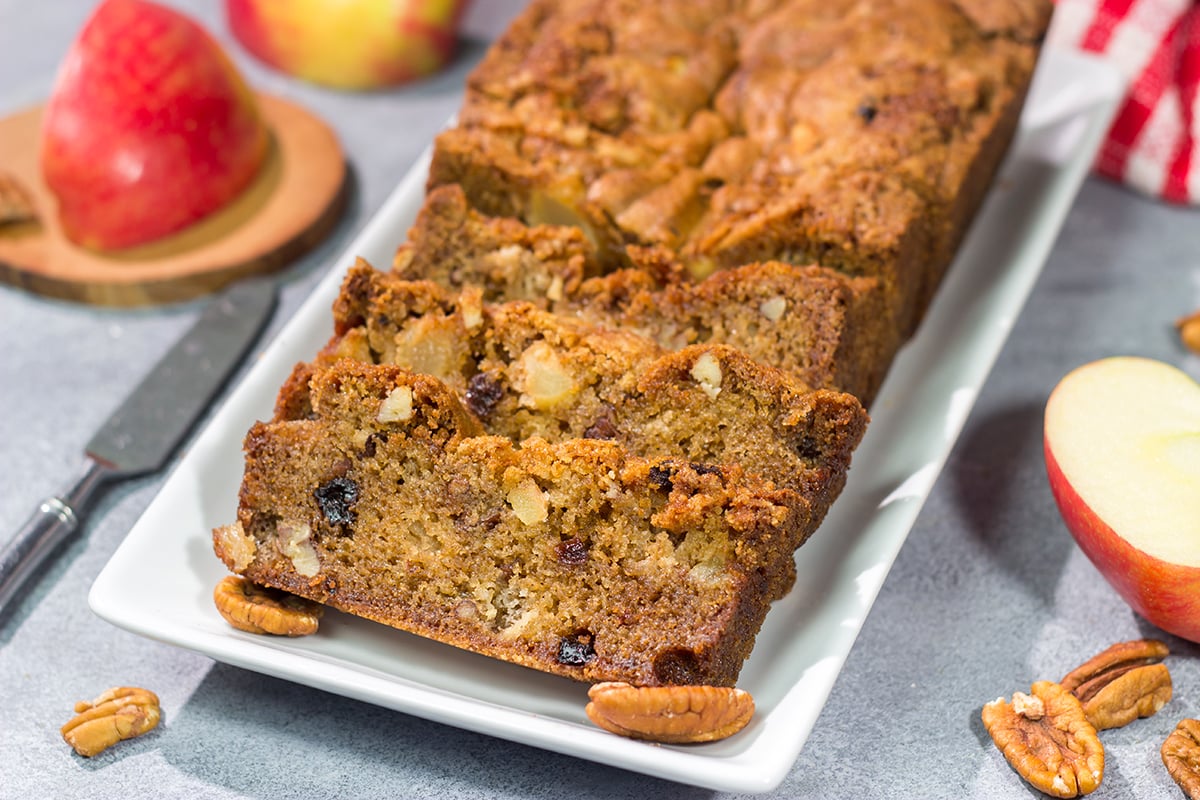 Packed with pecans, raisins and diced apples, this Apple Raisin Bread is a fantastic baking recipe for apple season!