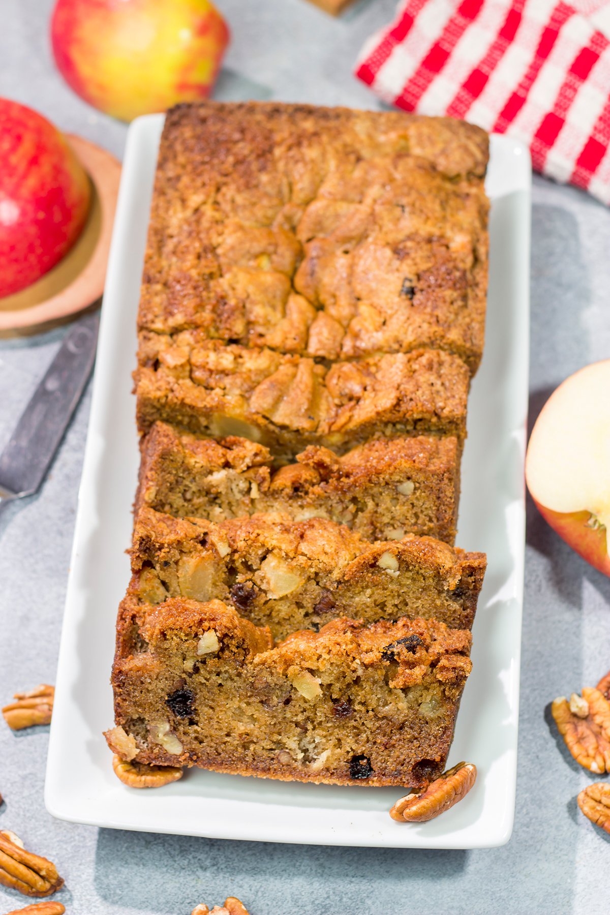 Packed with pecans, raisins and diced apples, this Apple Raisin Bread is a fantastic baking recipe for apple season!