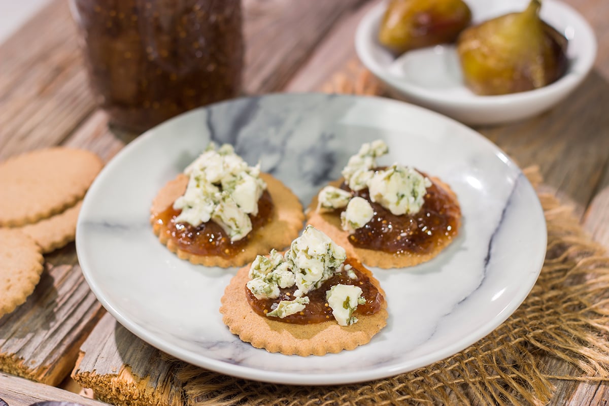 This Cardamom Fig Jam is absolutely wonderful on toast or biscuits, on cheese plates or with blue cheese and ginger snaps. Enjoy!
