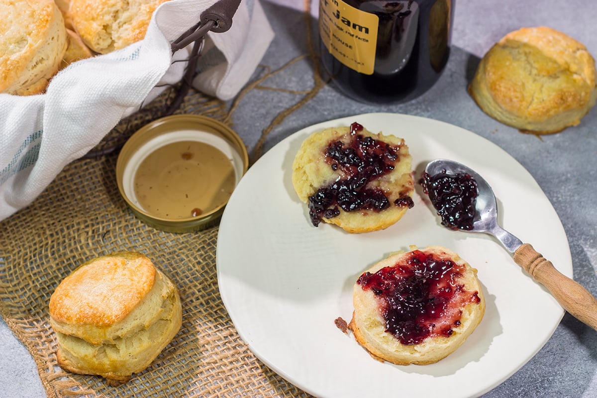 These Easy Buttermilk Biscuits are buttery, flaky and super simple to make. Make a batch for dinner tonight...or breakfast tomorrow...or both!